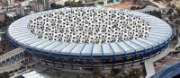 Estadio de Maracaná lleno de balones